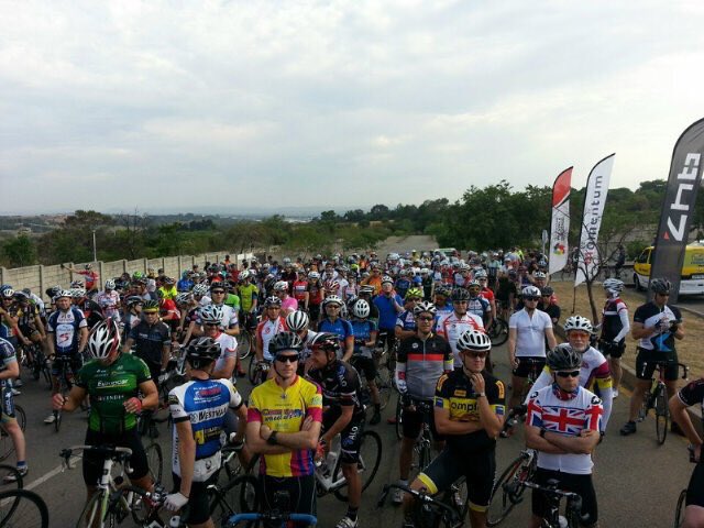 picnicpostnl's tweet image. #TeamLivPlantur started with the #CCTwitterRide this morning, ahead of tomorrow's #CC2015 road race.