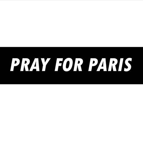 FabianEvans_'s tweet image. #PrayForParis 🙏