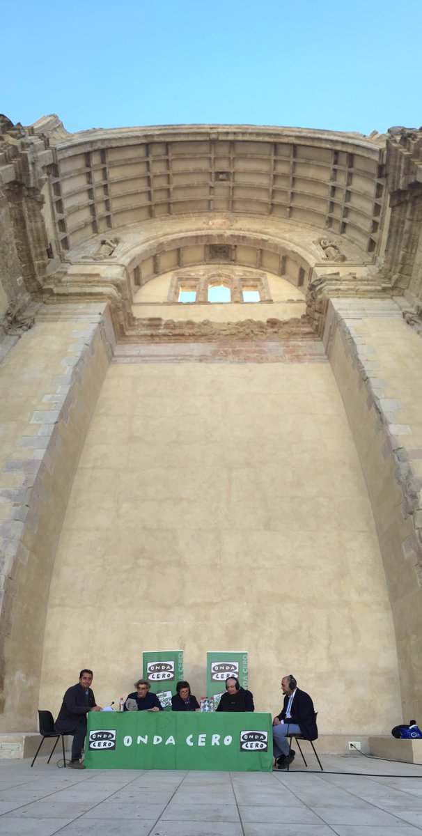 GenteViajeraOCR's tweet photo. Las ruinas de #SantMaria están hoy muy “viajeras”. @AytodeCazorla @viveandalucia @dipujaen https://t.co/rfFI9RcvRF
