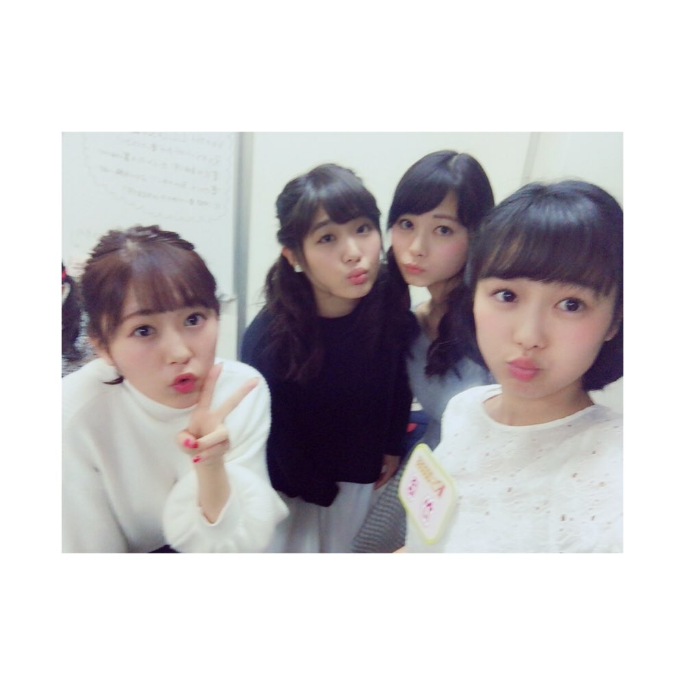 Rの法則収録でした〜！
おらぶ、なったん、かほ、みりぃ✌︎

今日はねじねじヘアしてもらったよ👧🏻💓 https://t.co/i0XfTBnKHX