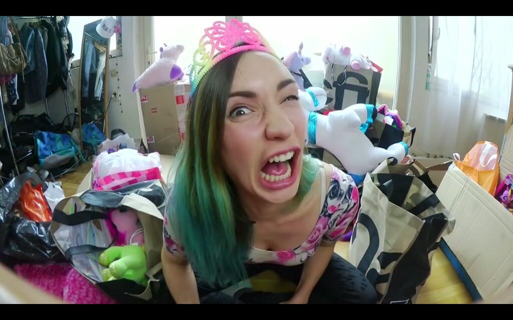 EAlbot's tweet image. Ma tête quand j'ai appris qu'il y avait encore eu un attentat #PrayersForParis