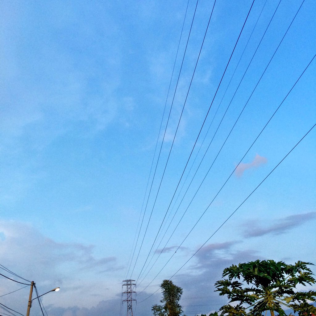 Mumpung cerah malam mingguannya bisa dibilang aman tanpa jas ujan ajakin jalan si Bebeb.

Have a nice Saturday night