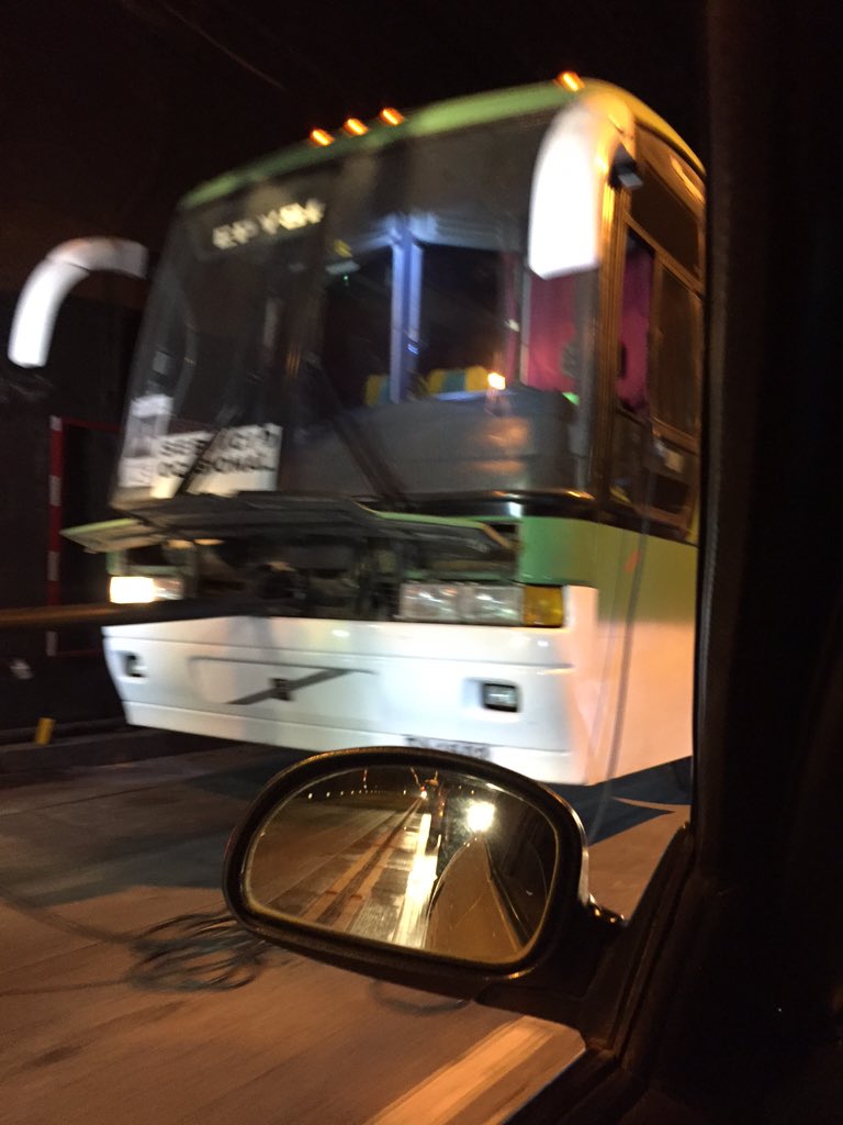 dixonoficial's tweet photo. CHACABUCO @kmiilitha: Bus se estaba quemando dentro del Tunel Chacabuco  emergencia controlada por Bomberos https://t.co/91KGbKgX57