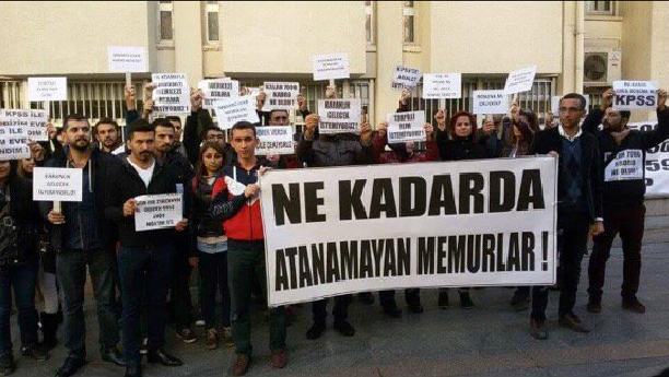 kariyermemur's tweet photo. #MemurAdaylarıSaat14deDPBÖnünde #kpss kontenjanları protesto edildi.. https://t.co/yiOjU2DzMC