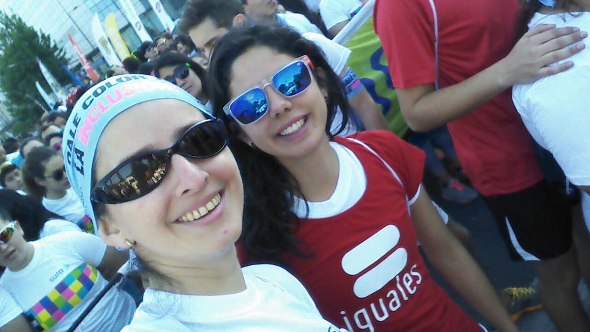 IgualesChile's tweet photo. Hoy participamos de la 1 Color Run Inclusiva! #DaleColorALaInclusion https://t.co/wkMaZfpNr0
