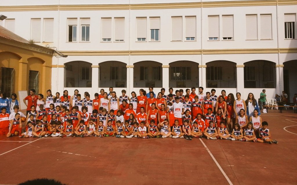 Disfrutando en <a href="/San_Estanislao/">San Estanislao</a> #baloncestosek del día de la familia! #familiasek #gosek