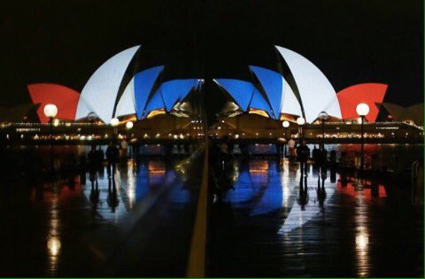 DavidLyonsRugby's tweet photo. Paris, toute l'Australie est la pensée de vous en ces moments difficiles https://t.co/5xh4UaNcr6