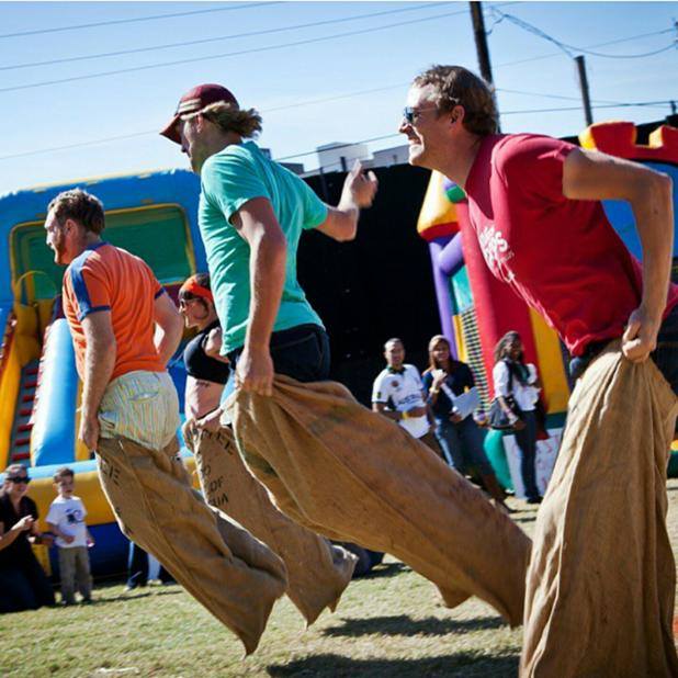 kingofpops's tweet image. Field Day (&amp;amp; sack race) starts @ noon. Have what it takes? #freepops + bands + games + food trucks @masquerade_atl
