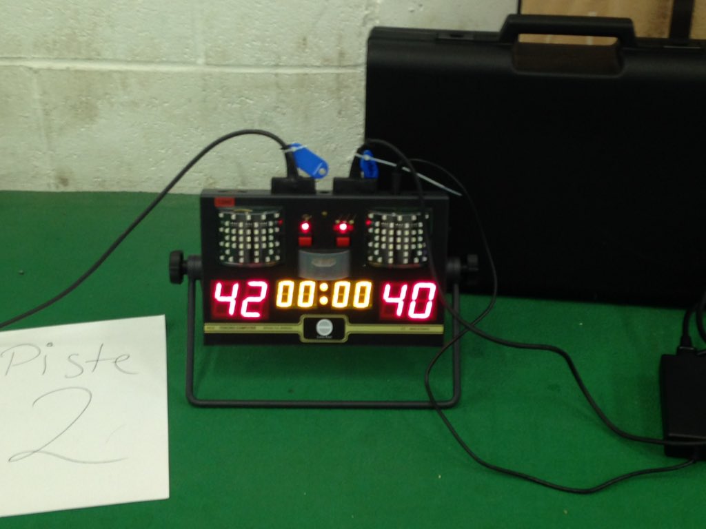NTUFencing's tweet photo. The final foil score! Leister 42 v 40 NTU :D outer best score yet! @NTUSport @NTSUvpSPORT https://t.co/Vxz1K9PsJk