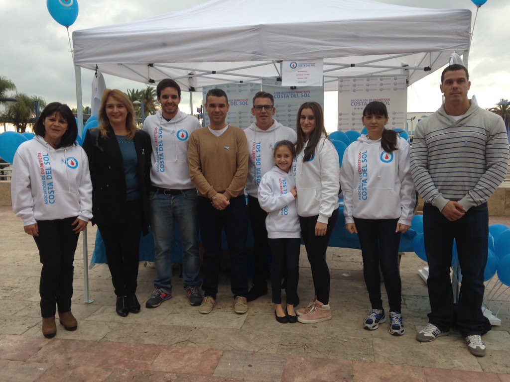 RTVMarbella's tweet photo. Con motivo del día internacional #Diabetes los miembros de Adisol salen a la calle a informar sobre ella #Marbella https://t.co/mrgMILZsTW