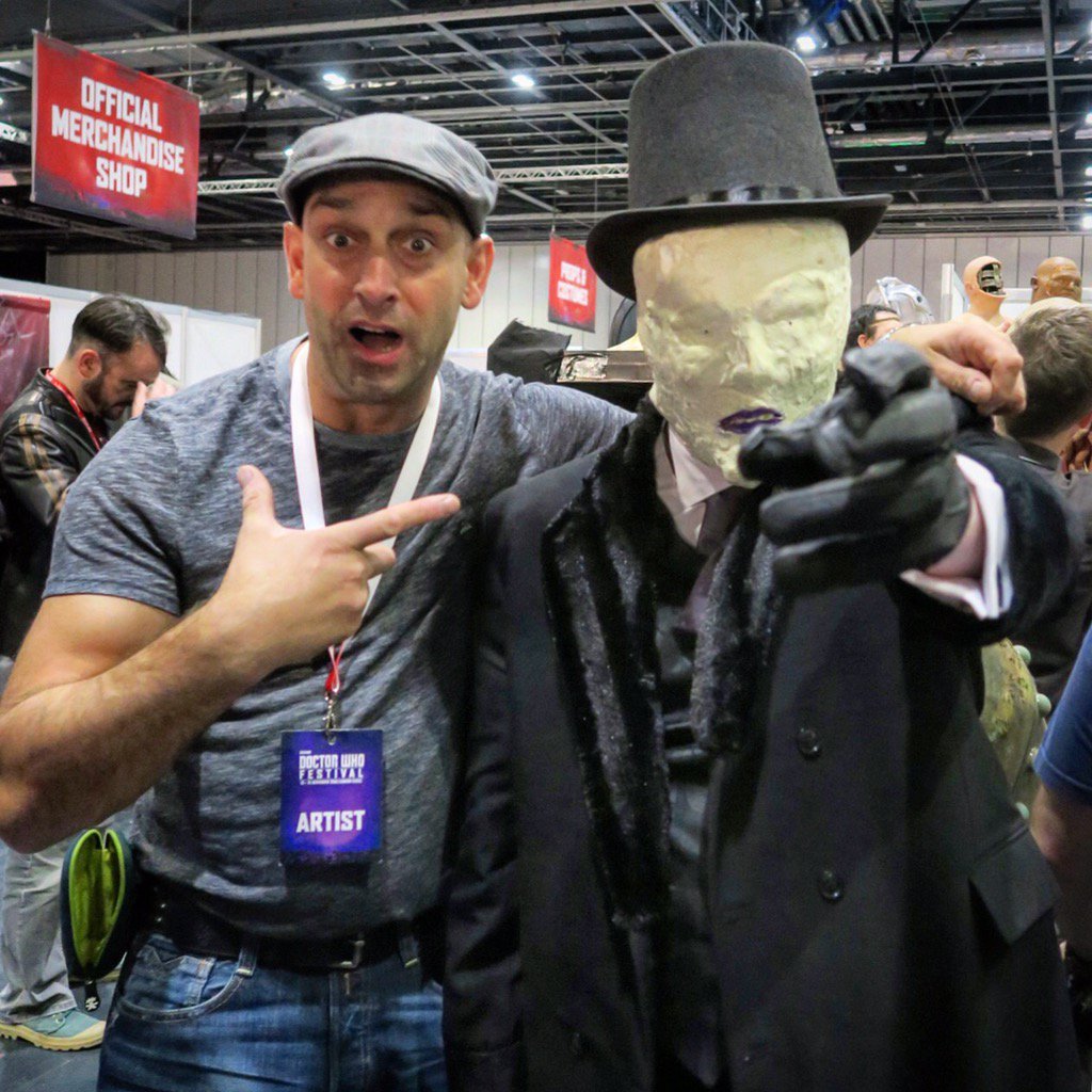 jondavey007's tweet photo. I've been cloned! #DWFestUK #dwfest #DoctorWhoFestival https://t.co/CgAgVTMXEz