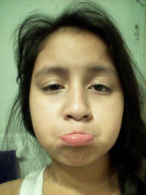 638_2567's tweet photo. Buenos dias quiero el the last party video 😥😥😥😢😢😢😢😢 https://t.co/fgytMJrJKW