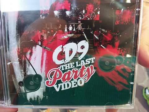 638_2567's tweet photo. Buenos dias quiero el the last party video 😥😥😥😢😢😢😢😢 https://t.co/fgytMJrJKW
