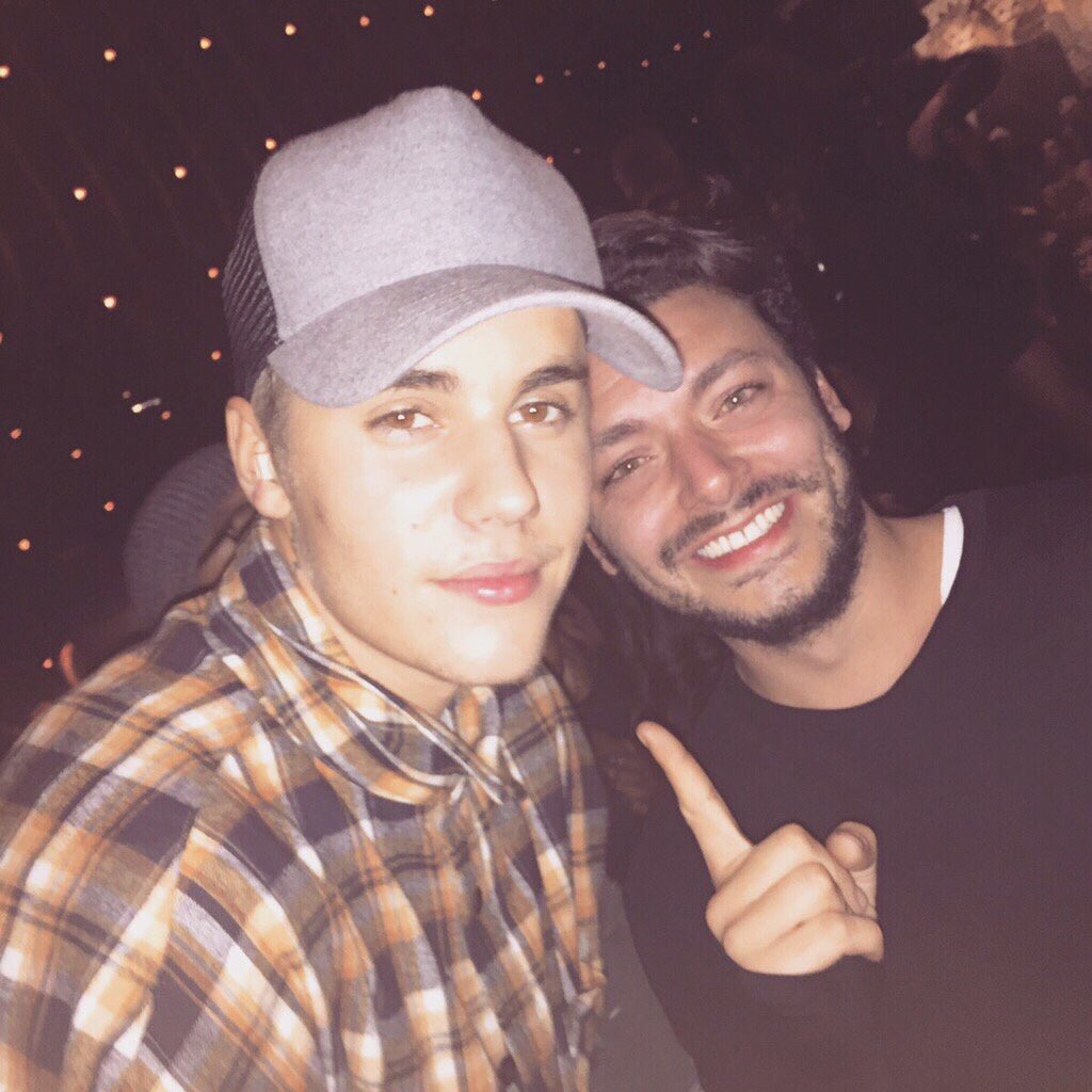 MartinaOppel's tweet photo. kevadamsss: Congrats on ur new album and thanks for the talk @justinbieber ! #Mythoricain😁 #GenreCNormal ... https://t.co/91CsVIICVi