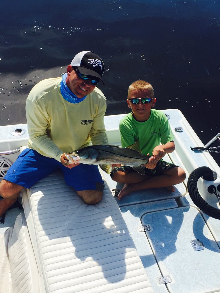 MatOutdoors's tweet photo. Not bad for his first Snook! @ShimanoFishUSA @SaltLifeOptics @FishGLoomis @BUFF_USA https://t.co/9eP7WWmFaj