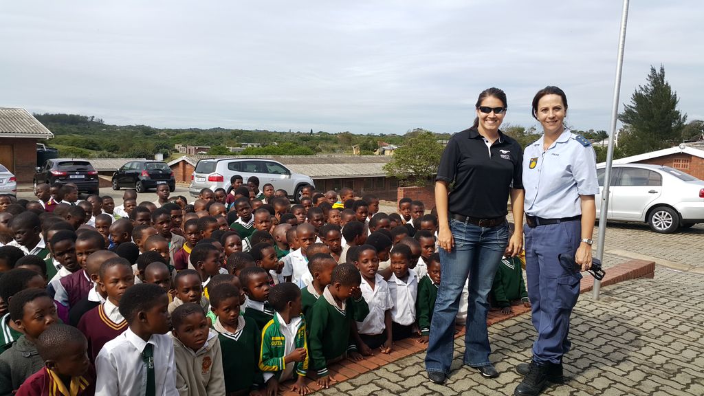 Carrotszn's tweet photo. #humantrafficking awareness! 1400 kids!! #SAPS #FreedomGeneration @enditmovement @ZOPublications #ZululandObserver https://t.co/7qyajwyPEj