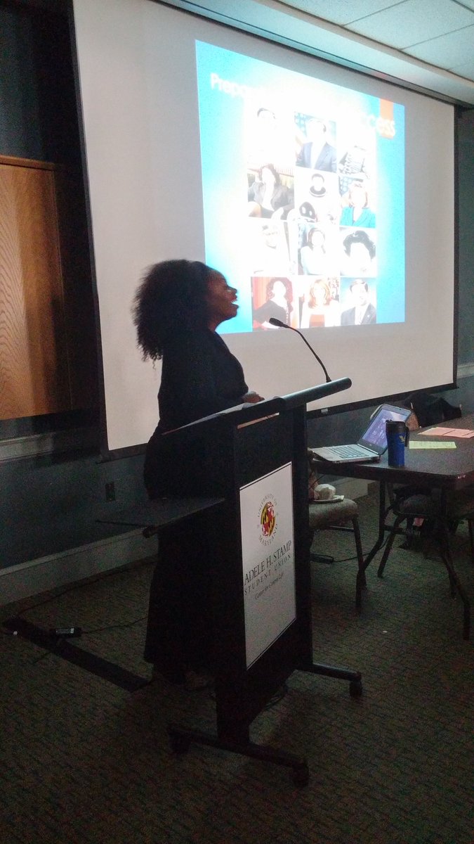 hphs_pscs's tweet photo. @MsDoingtoomuch motivating students at the 2015 UMD Estudios workshop https://t.co/sny7WBQ1De