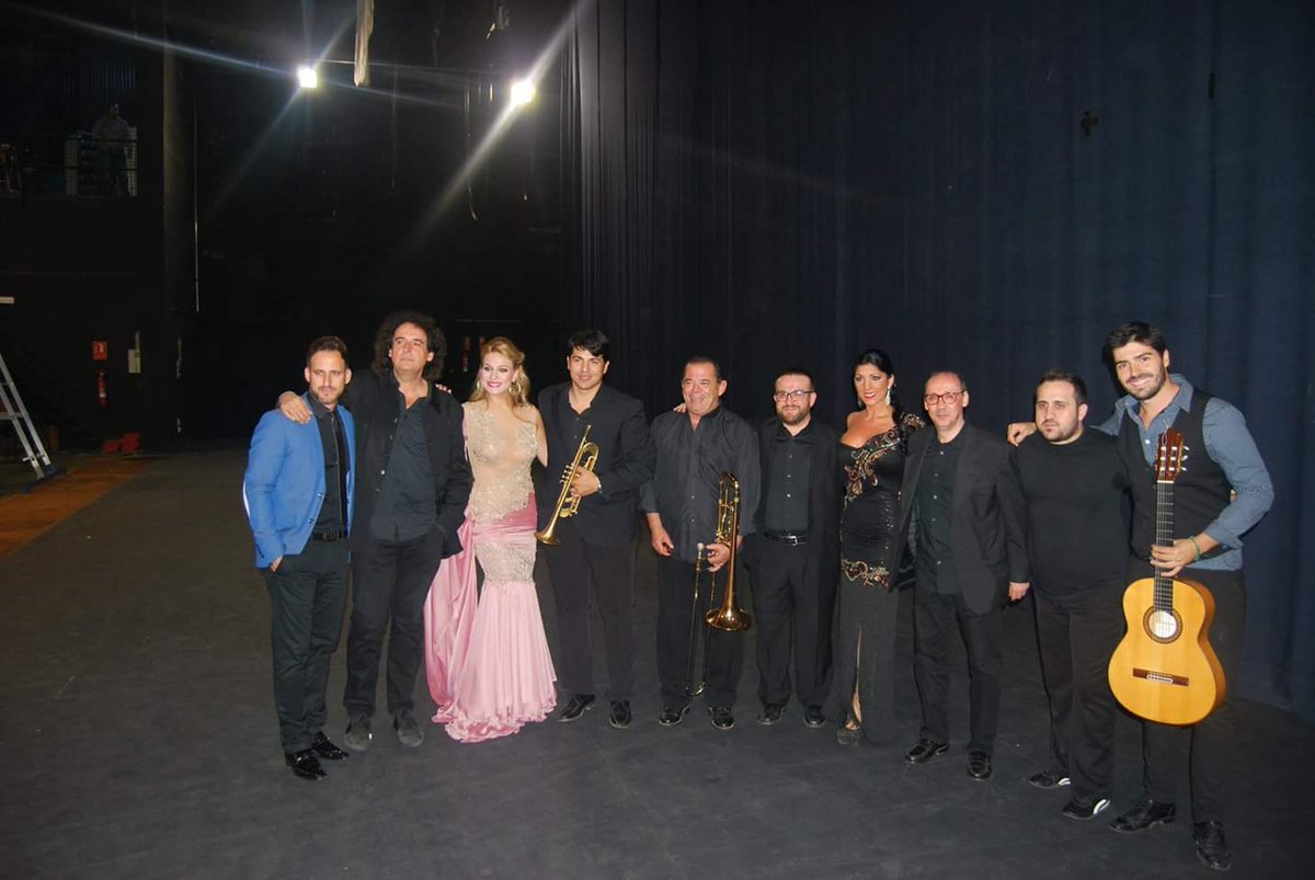JoanaJimenezWeb's tweet photo. Más fotos de anoche. Estupenda nuestra @JoanaJimenez_ en Valdepeñas. https://t.co/hxlG5NOe8c