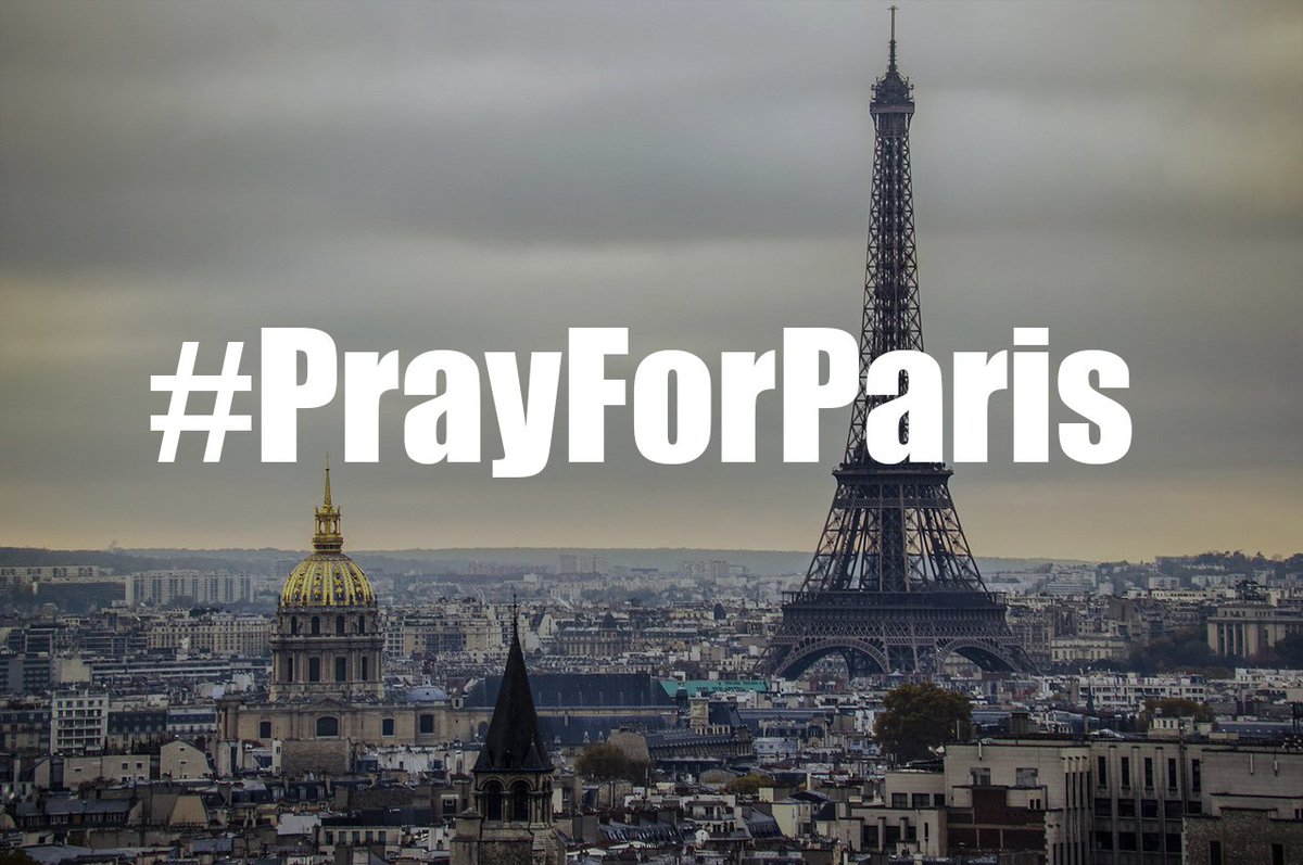_ParisAttacks_'s tweet photo. #PrayForParis and #PrayForPeace #ParisAttacks Heartbreaking... https://t.co/Ok5k3NaJ5r https://t.co/5Ua6irxjxy