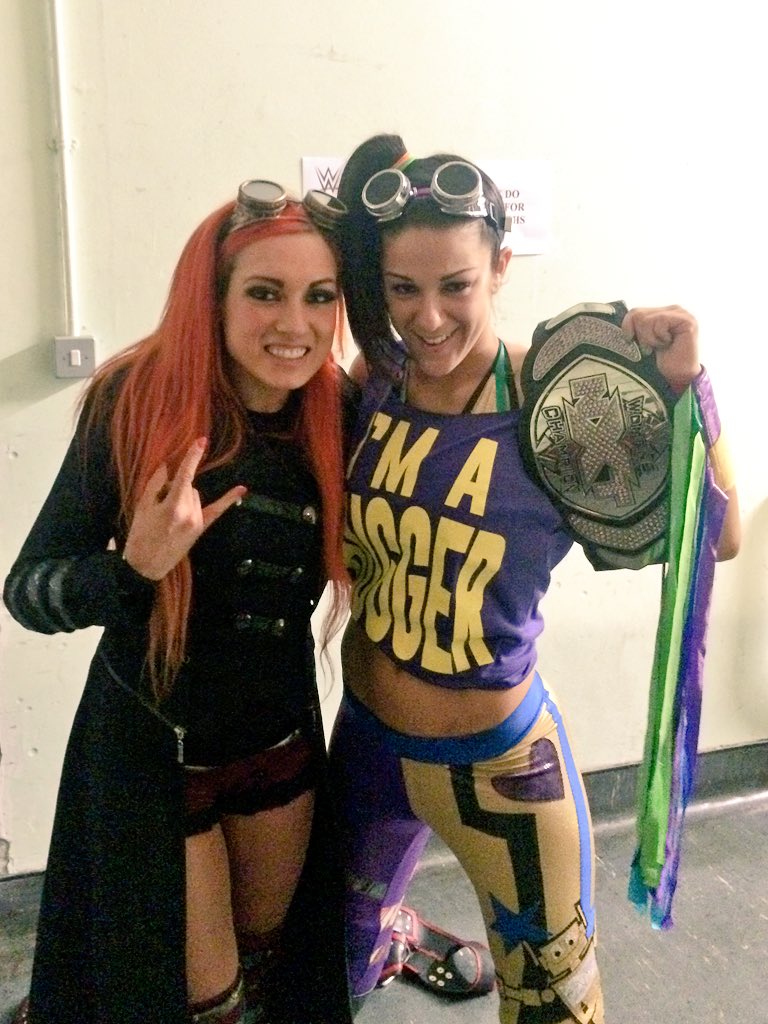 itsBayleyWWE's tweet photo. Last day of the tour! #WWEMinehead @BeckyLynchWWE https://t.co/iHY0tR0wty