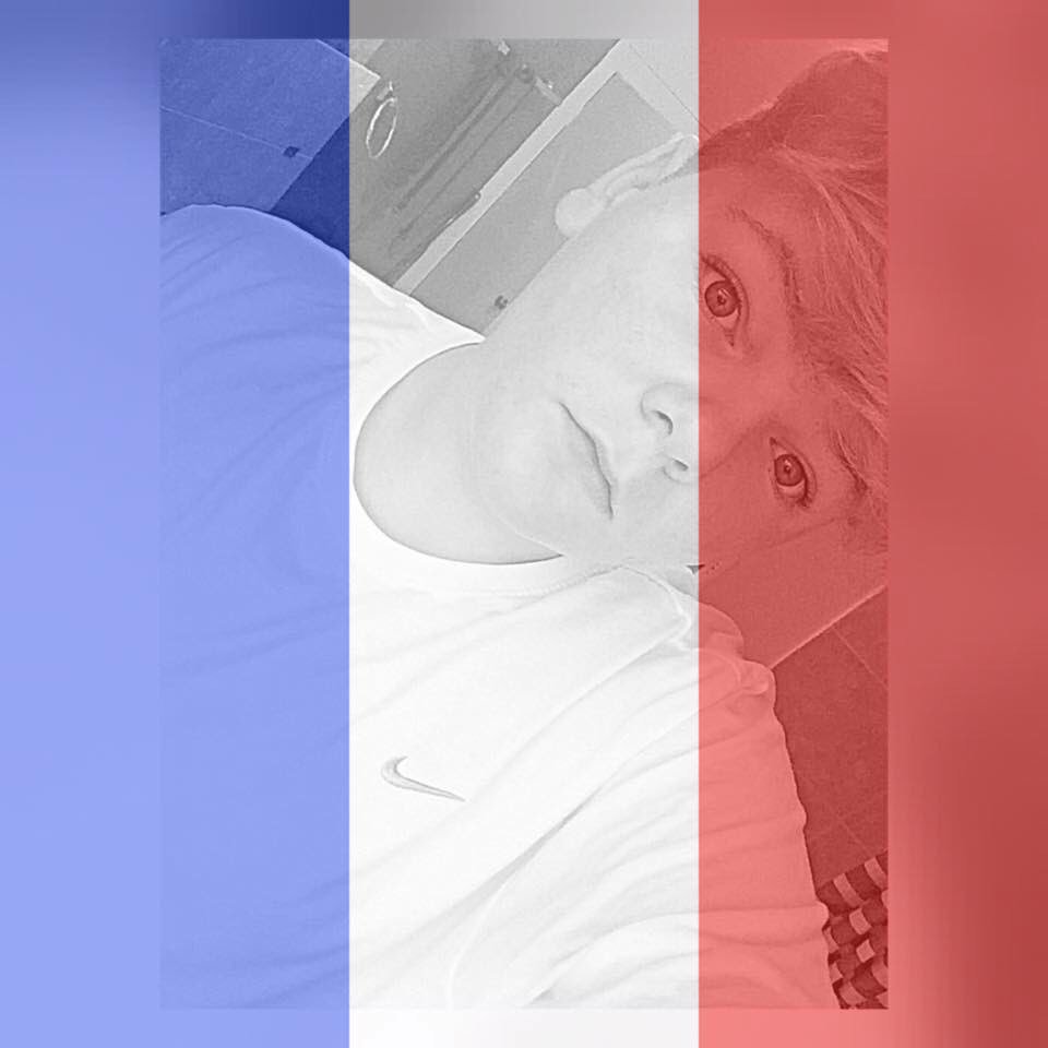 MaxNealHammond's tweet photo. R.I.P to the 120 innocent people who died last night in paris😔😇🙏🏻 my thoughts go out to you and all your family🙏🏻😔😇😇 https://t.co/Gh6Ka40EGq