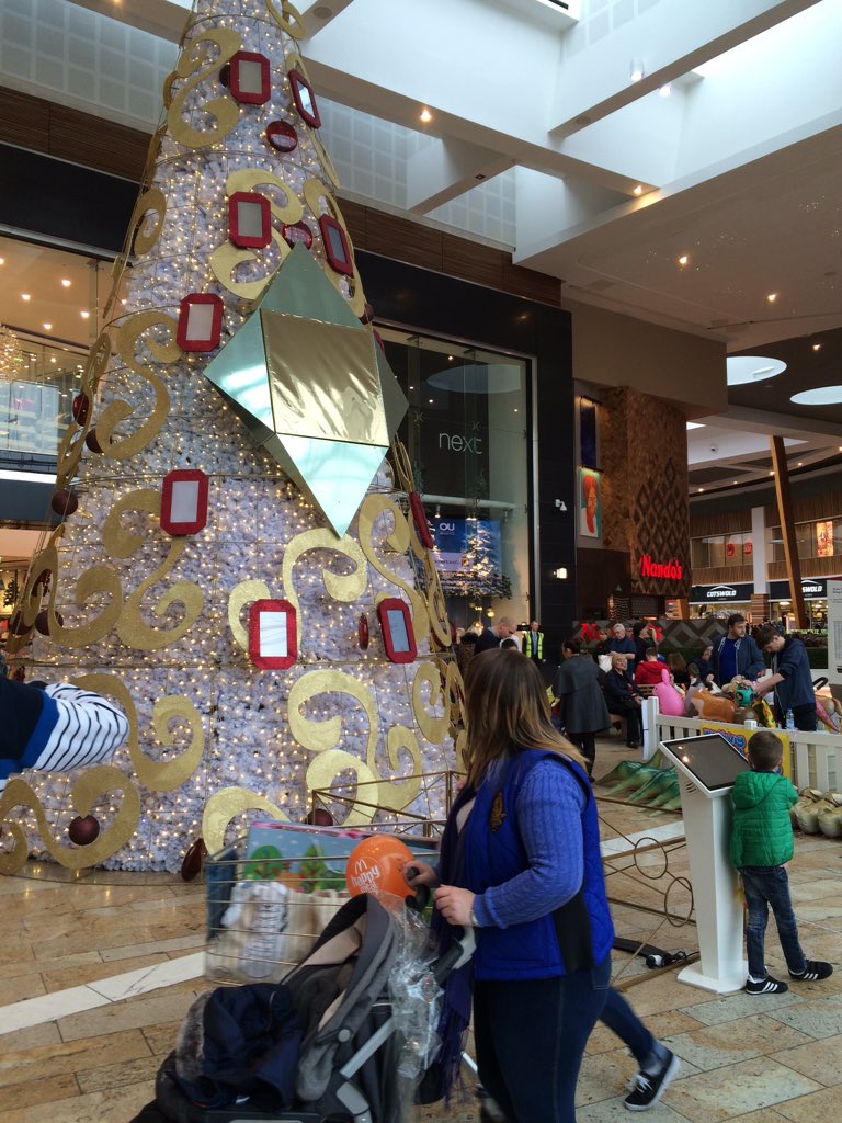 14th November, Christmas decorations up and crowds out. I'm with the bears, #hibernating