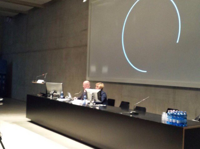 L'artista Anthony McCall in dialogo con Elena Volpato in questo ultimo intervento della giornata
