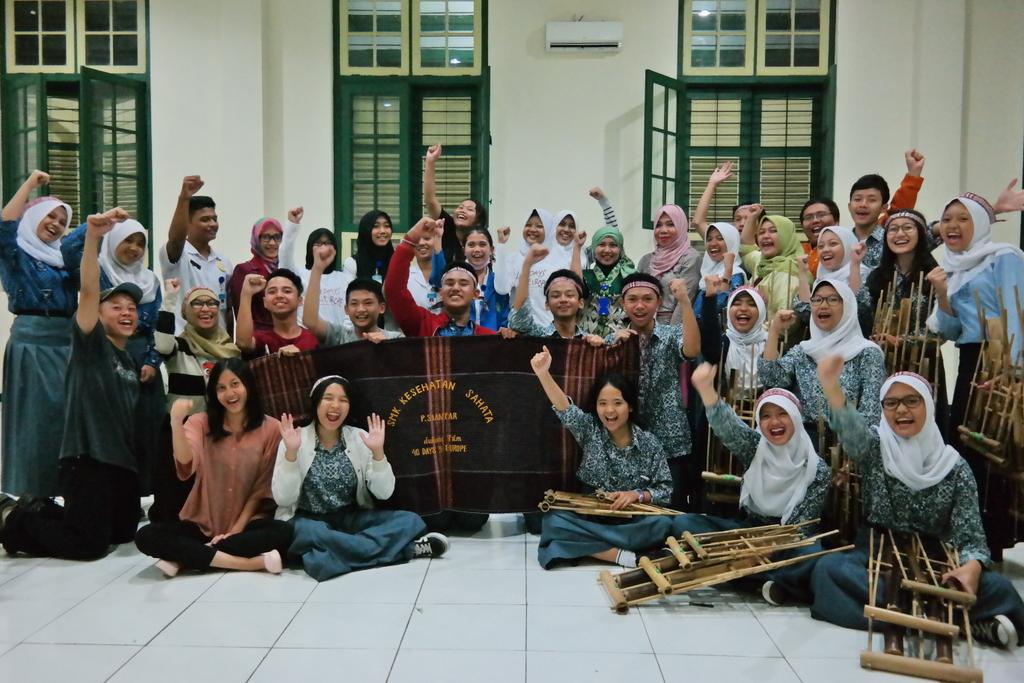angklungMuhibah's tweet photo. Senang sekali m'dapat dukungan luar biasa dr teman2 PematangSiantar! Kamu jg bisa dukung di https://t.co/j6Ula3sWPE https://t.co/LPGCOKPxAr