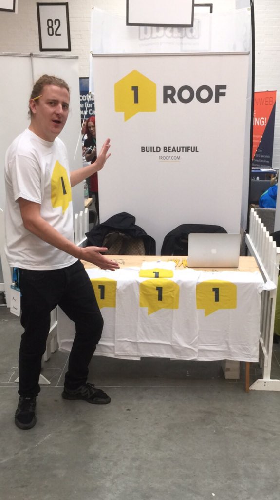 1ROOF_UK's tweet image. Our irresistible stand at today's @mikroroundabout tech jobs fair #SMR10 #BuildItBeautiful #joinus #MakeItHappen