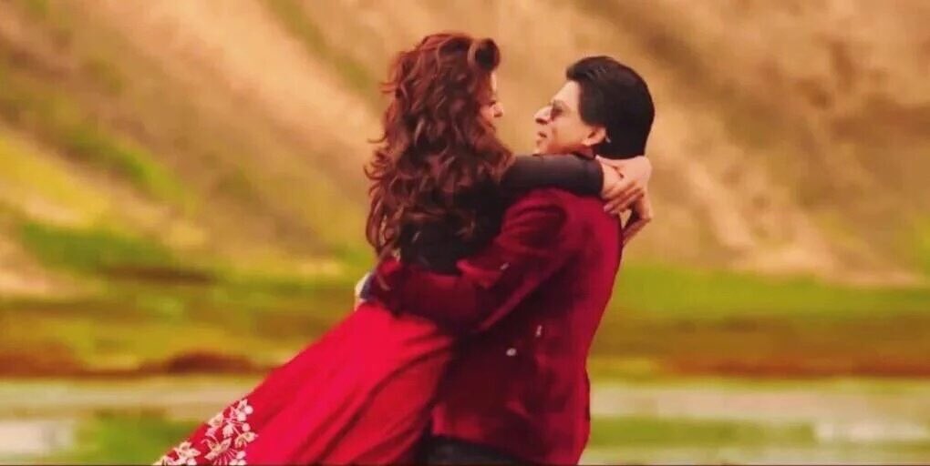 SRKAustria's tweet photo. #DilwaleMusic ~ it will be magic https://t.co/pzDdDdH7Qj