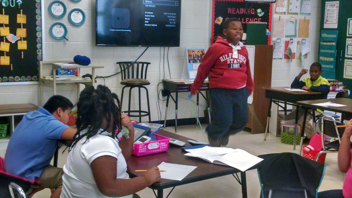 Cassandra Farzalo tweet media