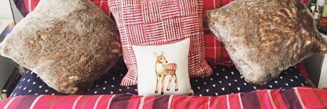 bombaflayout's tweet image. Zoe Sugg and Tanya Burr- Christmas