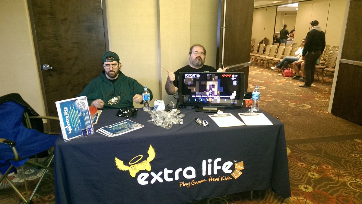 tiny415's tweet photo. Hanging out at @ThyGeekdomCon talking about @ExtraLife4Kids  and getting people signed up. #ExtraLife 2015 #FTK https://t.co/So5ExBbRcn