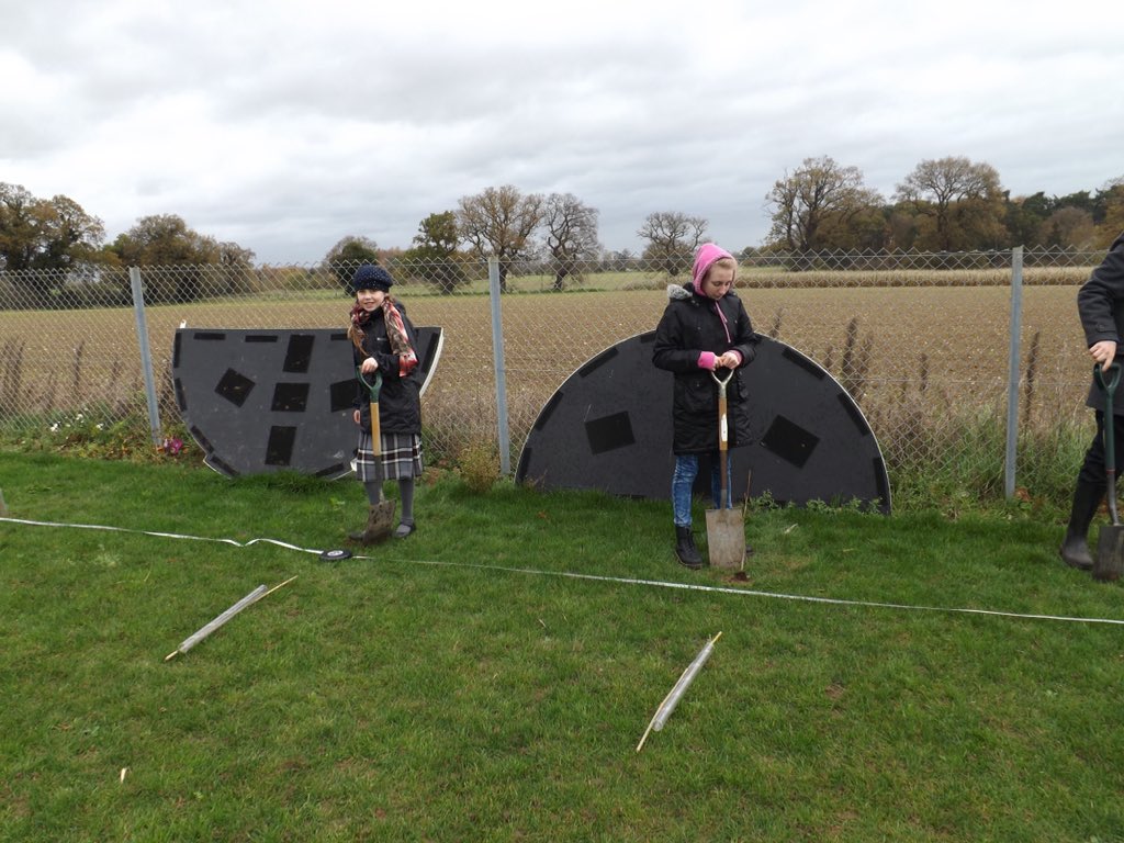 TTAEnvironment's tweet image. Final batch of photos from the 13th.  Thank you all! @ThetfordAcaduk #ttatrees