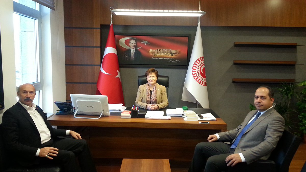 mehmetkubat01's tweet photo. Sayın vekilim @fdemetsari 'ya ilk gününde "Haydi Bismillah"diyerek @MehmetSGulsen beyle birlikte hayırlı olsun dedik https://t.co/LUAMlClZOB