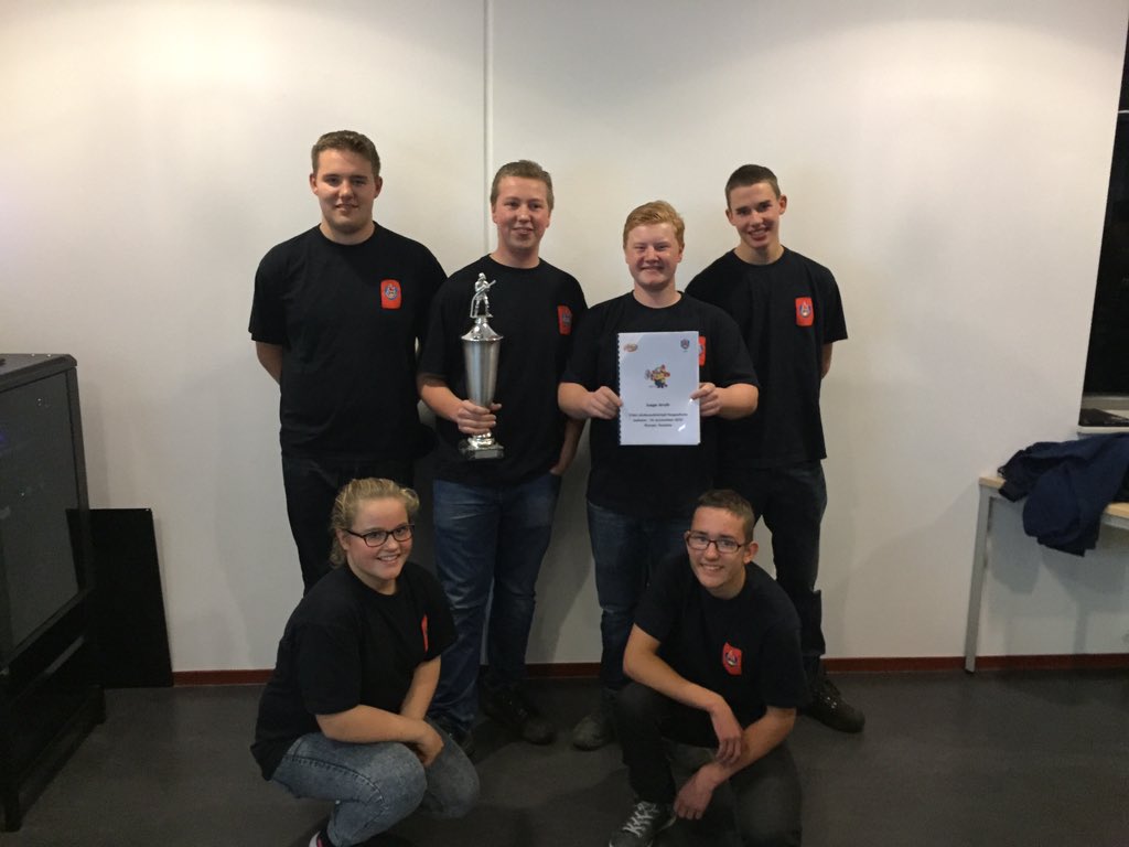 JbHouten's tweet photo. Onze toppers!! 🚒 1e Plaats, op regionale JeugdVRU Finale!! #trots! https://t.co/FLAQZ0t1hD