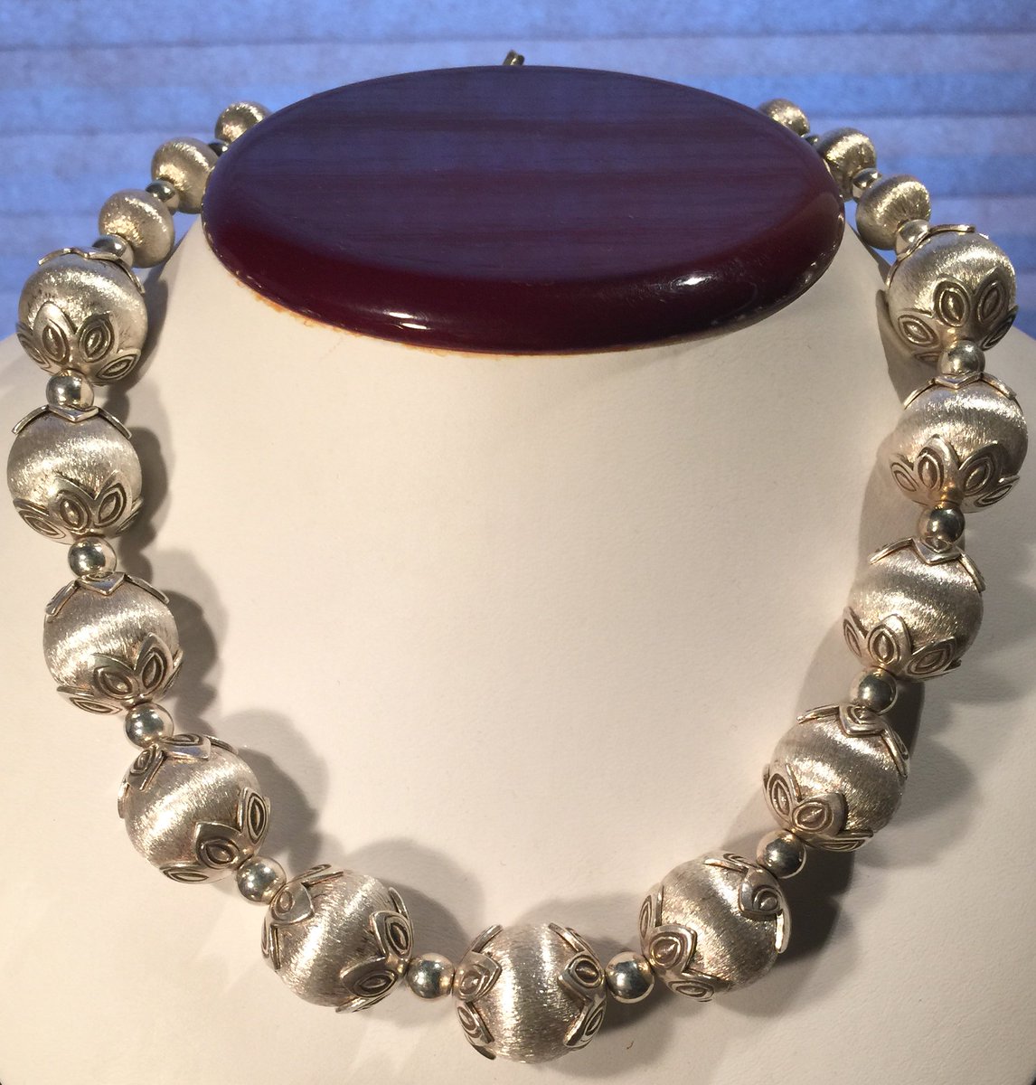 DesignsByPin's tweet photo. https://t.co/JQjo9ifauH https://t.co/aRhwjqq7TU - An investment piece - N - 257 - an investment piece to own for ... https://t.co/Z77aAUl6GA