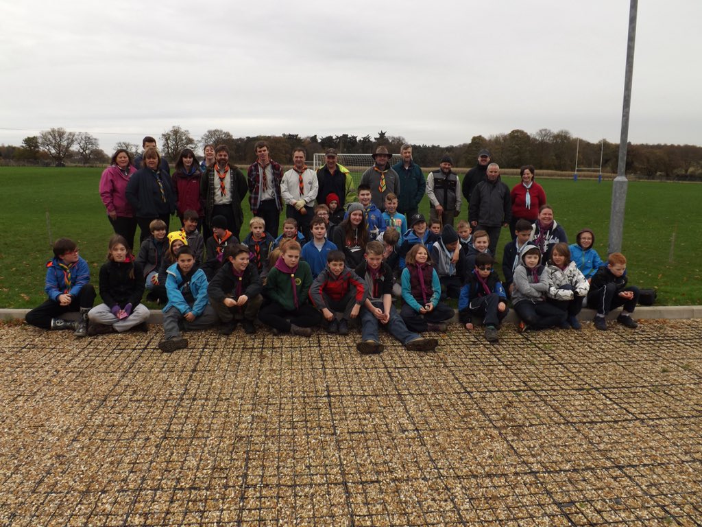 TTAEnvironment's tweet image. 31 scouts and 18 adult leaders helped plant 420 trees today. Big thanks. @ThetfordAcaduk #ttatrees @norfolkscouts