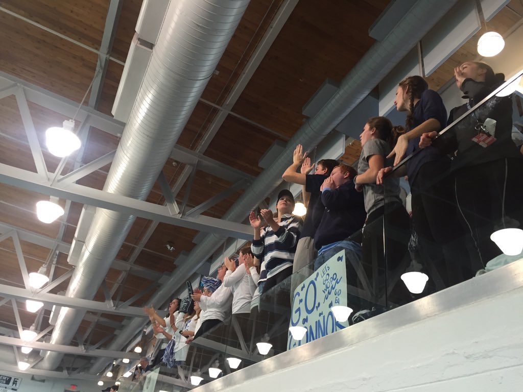 EA1785_Athletic's tweet photo. The @BishopBunker is ELECTRIC as @EABoysWaterPolo closes out the second quarter 7-2. https://t.co/ciKe6RI35I