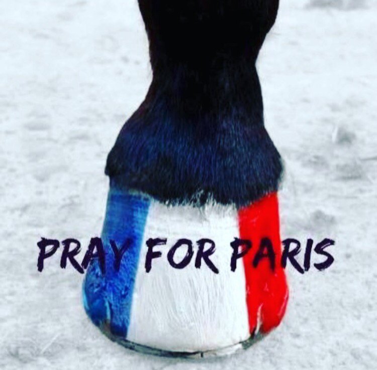 #PrayforParis
