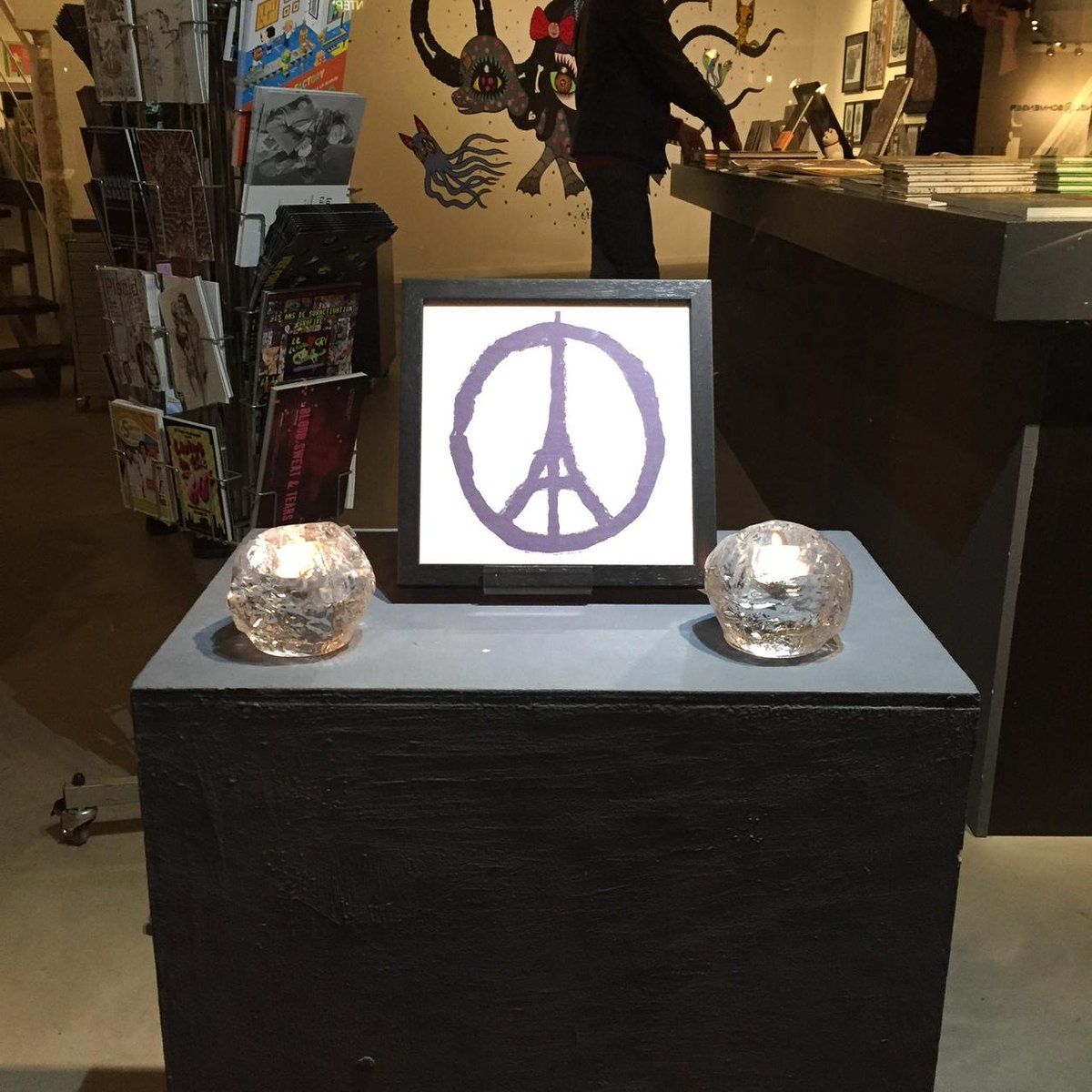 RachelDonadio's tweet photo. Pretty quiet on Rue de Charonne this evening. This, amid the hipster clothing stores, a graphic novel shop, cafés. https://t.co/uLqs2YaSZf