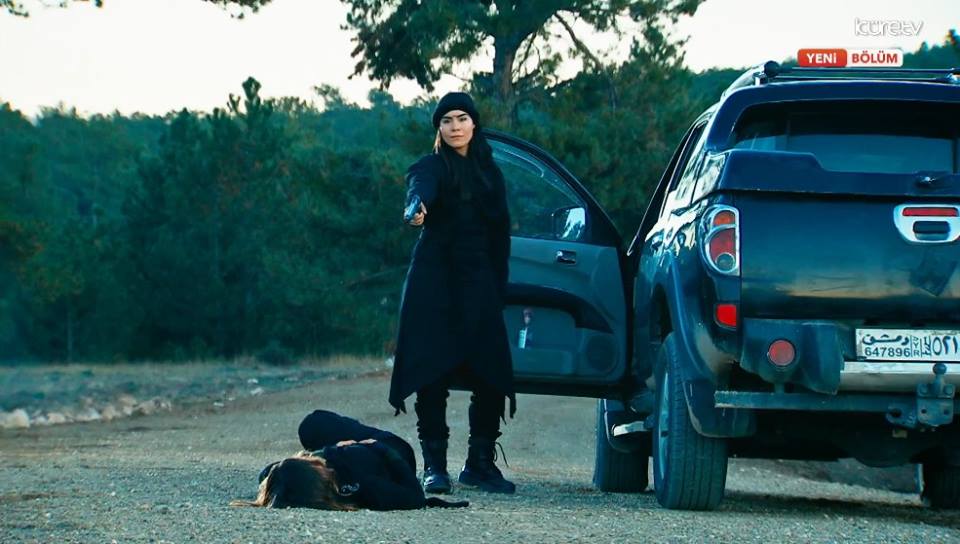 stvfanlari's tweet photo. Cumartesi günlerinin vazgeçilmez dizisi #Sungurlar merakla beklenen yeni bölümüyle akşam 20:45'te Samanyolu TV'de https://t.co/qlS3T0ARgI