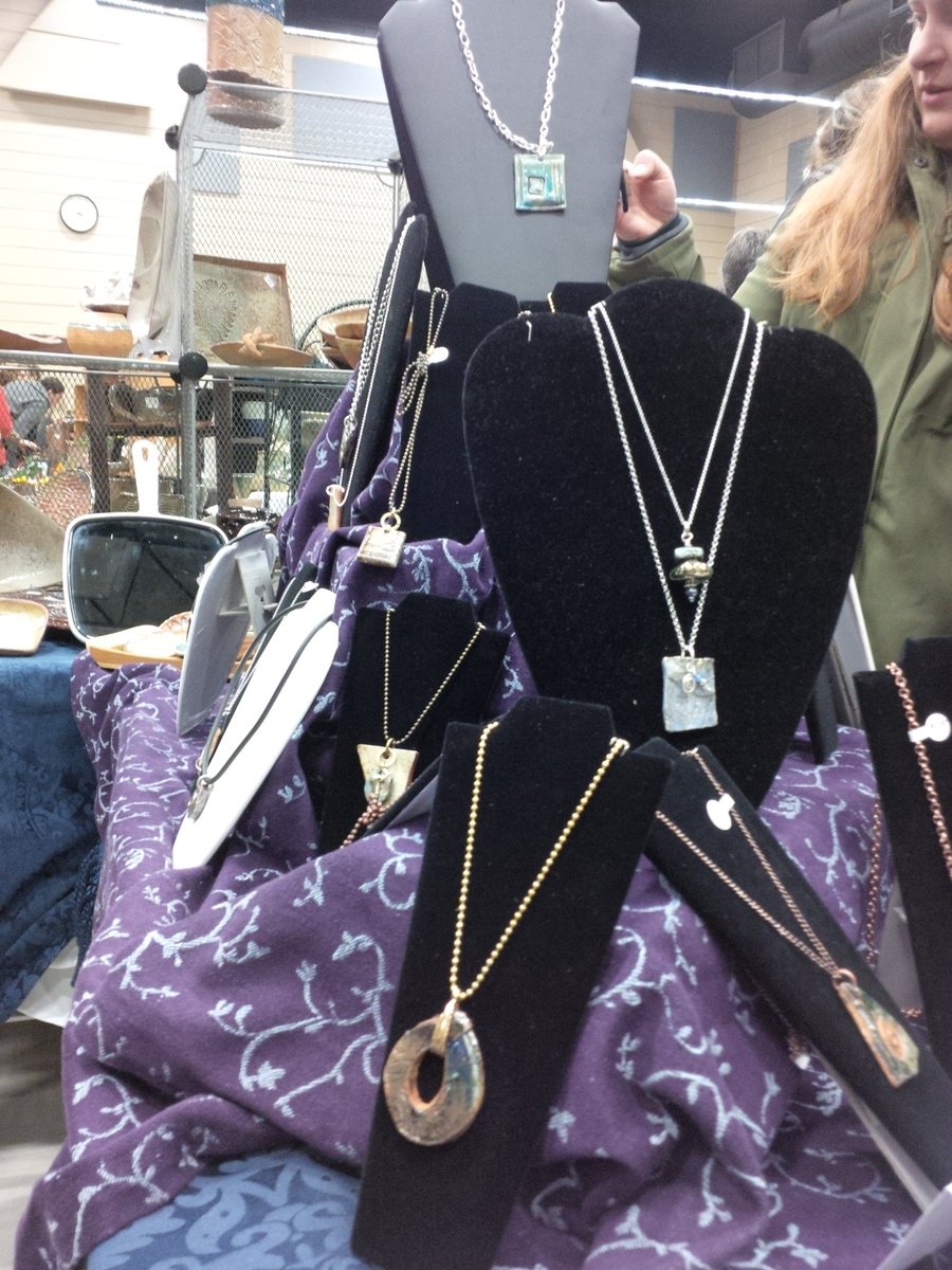 EdmPottersGuild's tweet photo. Our show &amp; sale is NOW! 'Til 3pm at the Avenue Community Centre!  Look -- beautiful jewelry by Lynn Ratsoy! #EPGsale https://t.co/KfWrLNvura