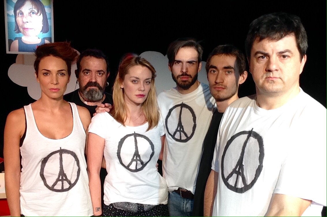 EspacioLaObra's tweet photo. Todo nuestro amor para cada una de las personas que está sufriendo por este sinsentido #TodosSomosParis https://t.co/xfdx22lQVk