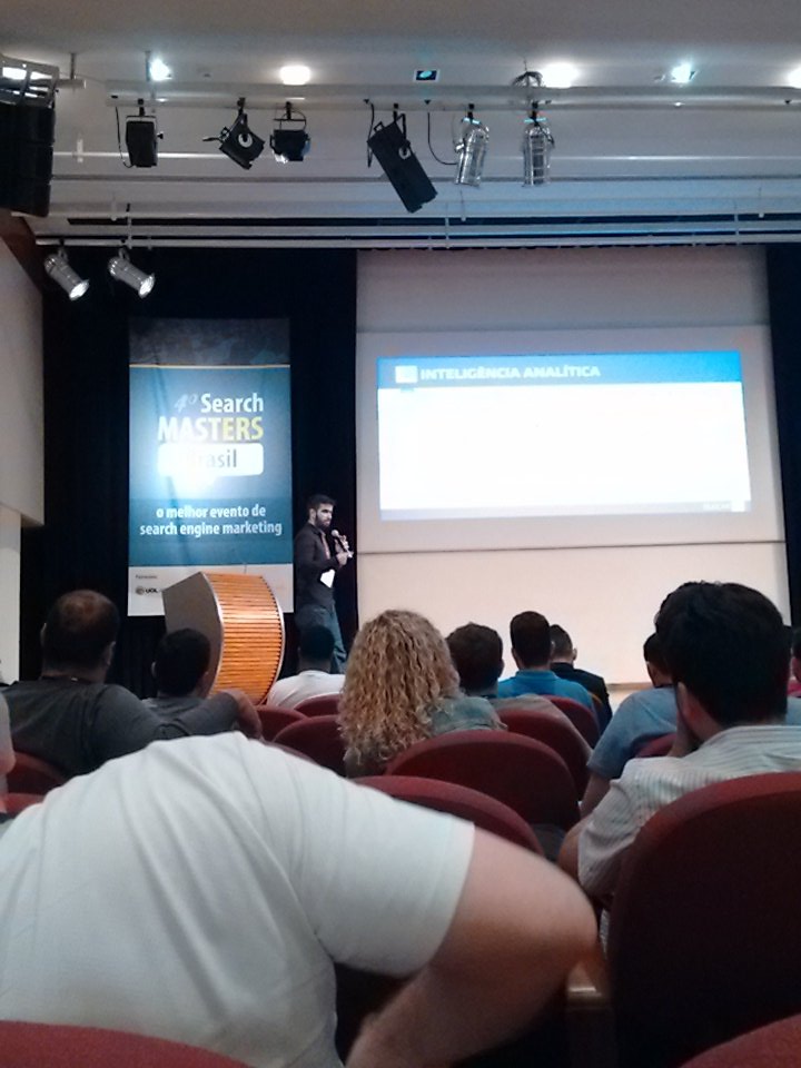 mateada_oficial's tweet photo. Rodrigo Nascimento no palco agora! Bons insights sobre inteligência analítica. #smasters https://t.co/JtafNQcMmd