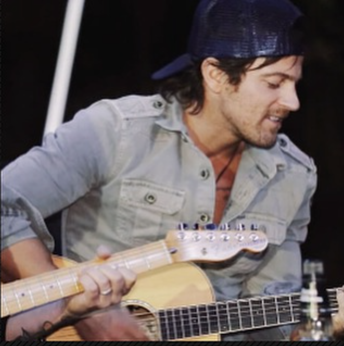 KipMooreMusic's tweet photo. Tweet a piece of "guitar man" lyric for a chance at 2 m&amp;g passes tonight in Ft Myers https://t.co/zQ7yGLTMB7