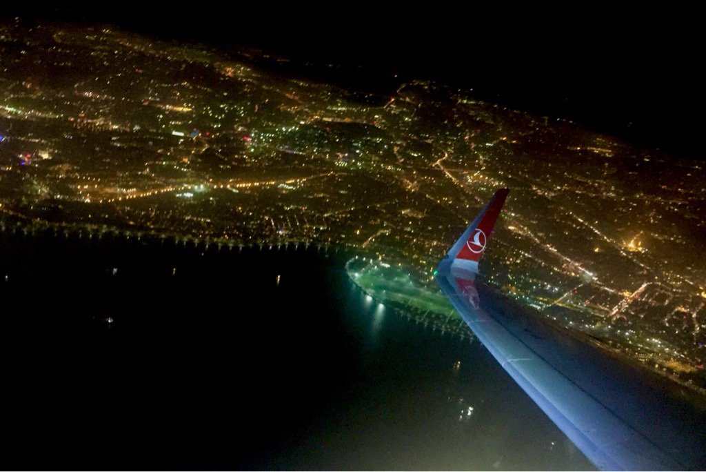 PhilippAbresch's tweet photo. aborted landing: a superb pilot saved our ass, on top gave a beautiful view of #Istanbul thereafter. #TurkishTakeOff https://t.co/udFOYMEk25