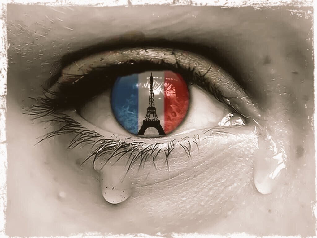 Domingo 15N, 17h minuto de silencio delante de la embajada de Francia #Madrid,Salustiano Olozaga#9 #TodosSomosParis