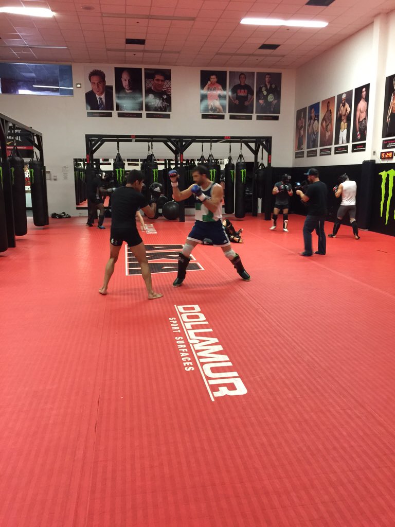 shootmediatv's tweet photo. TheSHOOT! Such great time #filming @LukeRockhold #sofocus #Determination @AKA_HQ #ufc194 @AdidasCombatUSA @akajav https://t.co/85jLGIvEaH