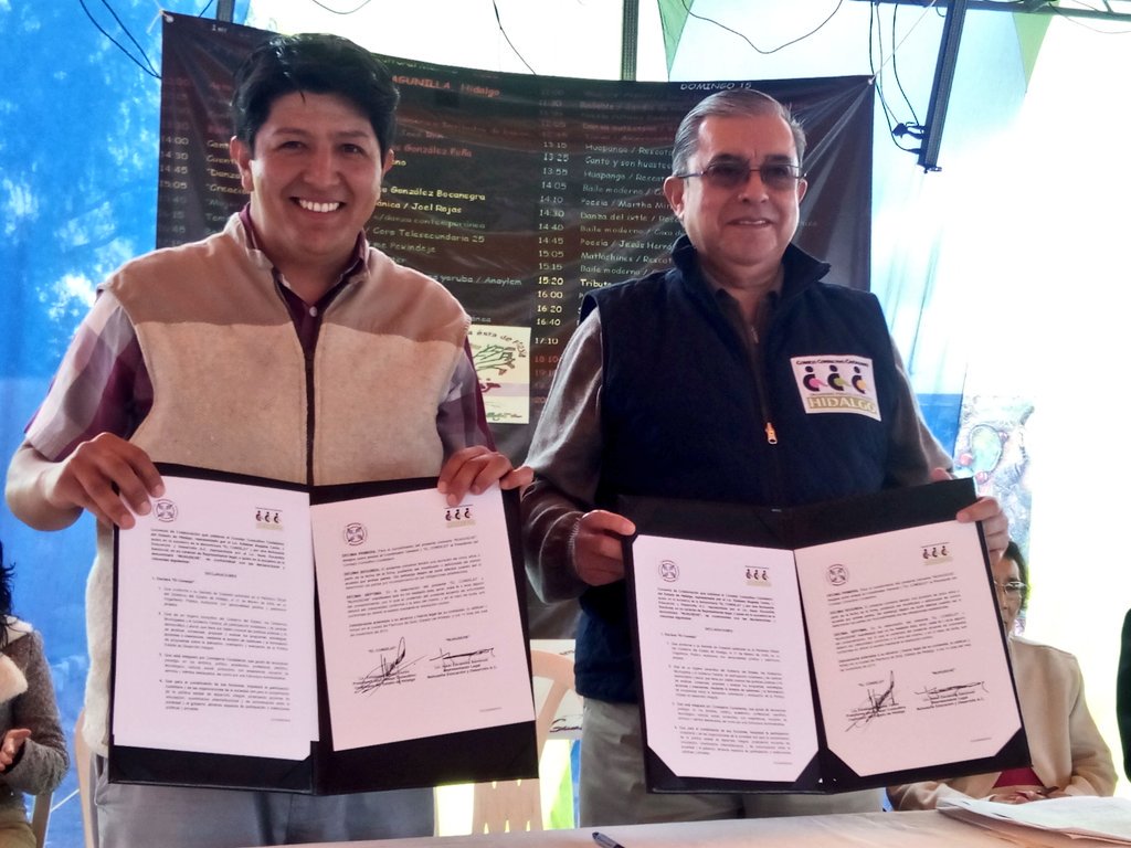 ccchidalgo's tweet photo. Firmamos convenio de colaboración con la A.C. #NUHUSEHE p/ promover y fortalecer la cultura de las comunidades. https://t.co/jqPyKMkN1l